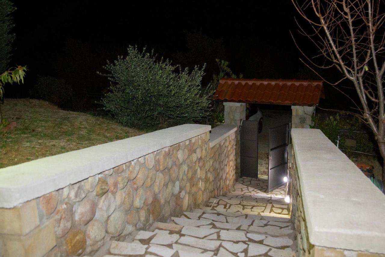 Meteora Olio Hills Apartment Καλαμπάκα Εξωτερικό φωτογραφία